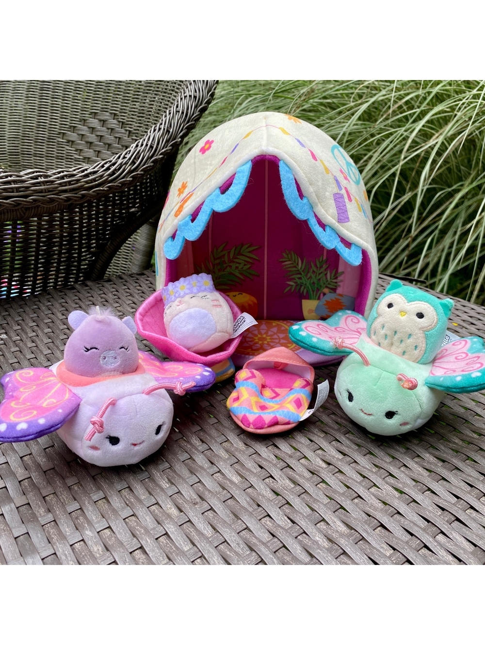 Squishville by Squishmallows Bundle Deluxe Glamping Scene and Butterfly Planes